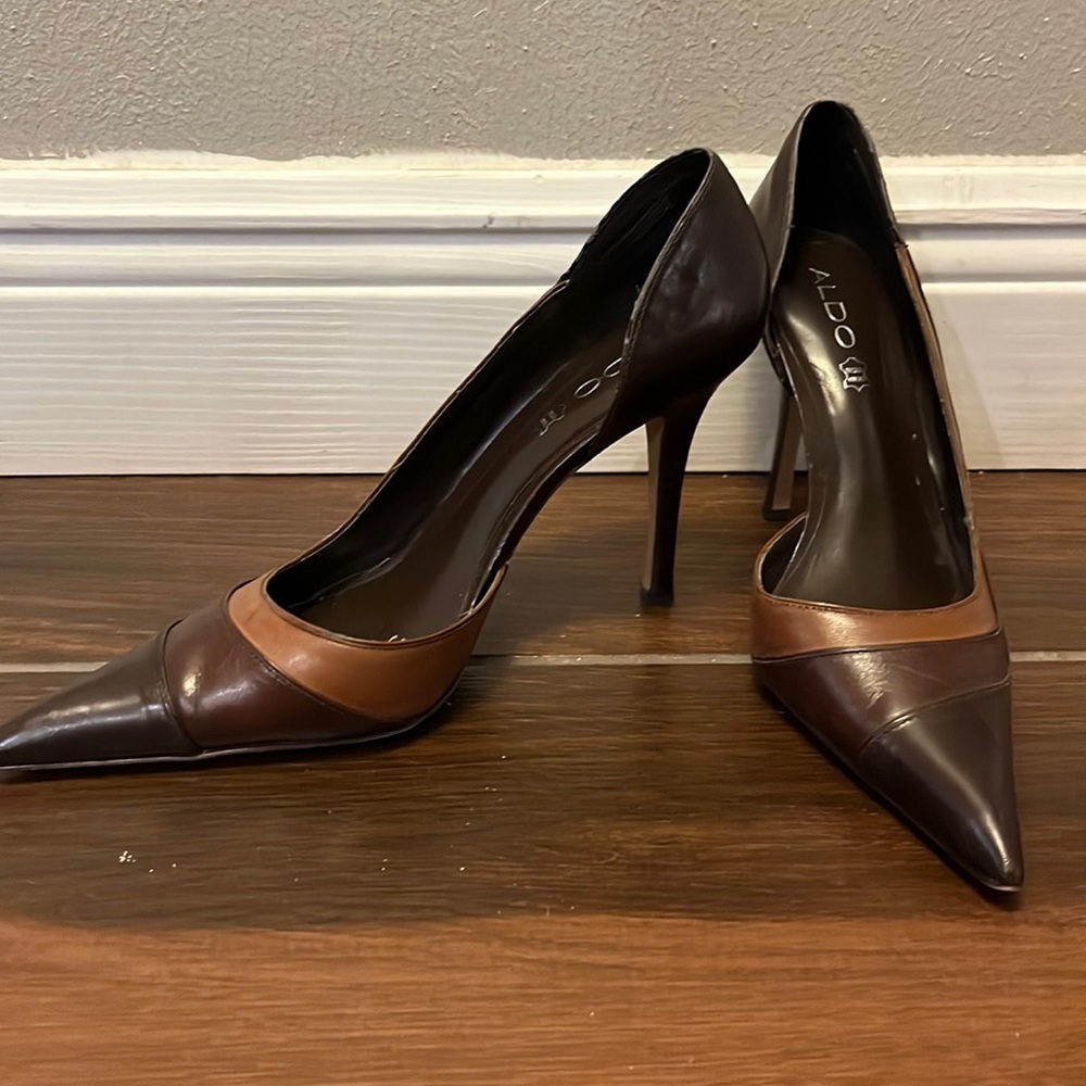 Aldo Brown leather pumps - size 9.5
